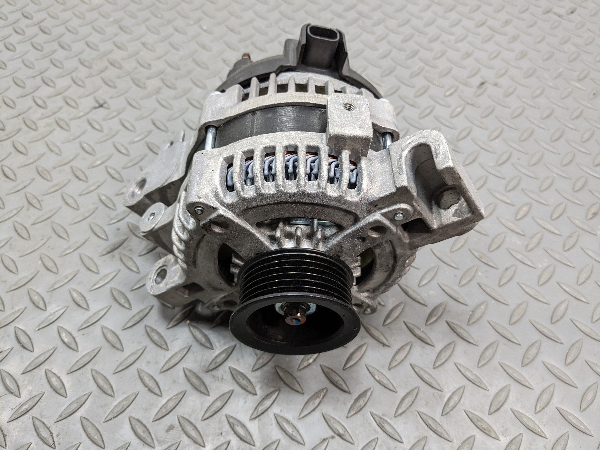 2004 - 2009 CADILLAC SRX OEM POWER GENERATOR ENGINE MOTOR ALTERNATOR 3.6L