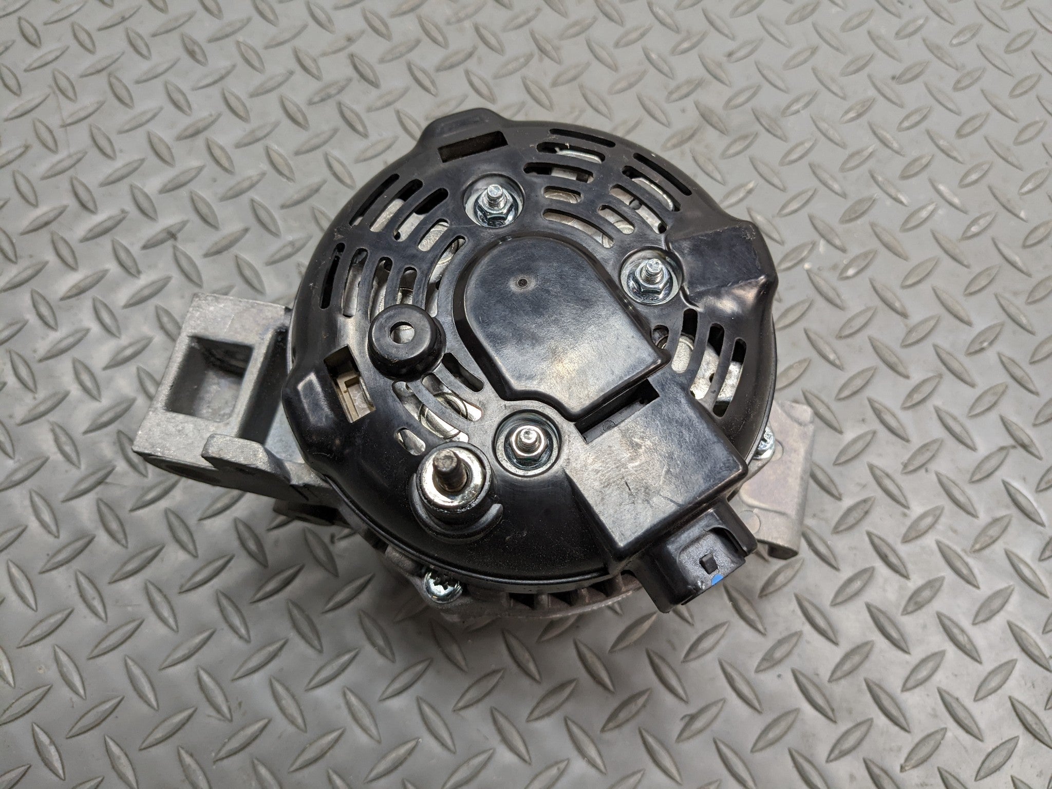 2004 - 2009 CADILLAC SRX OEM POWER GENERATOR ENGINE MOTOR ALTERNATOR 3.6L