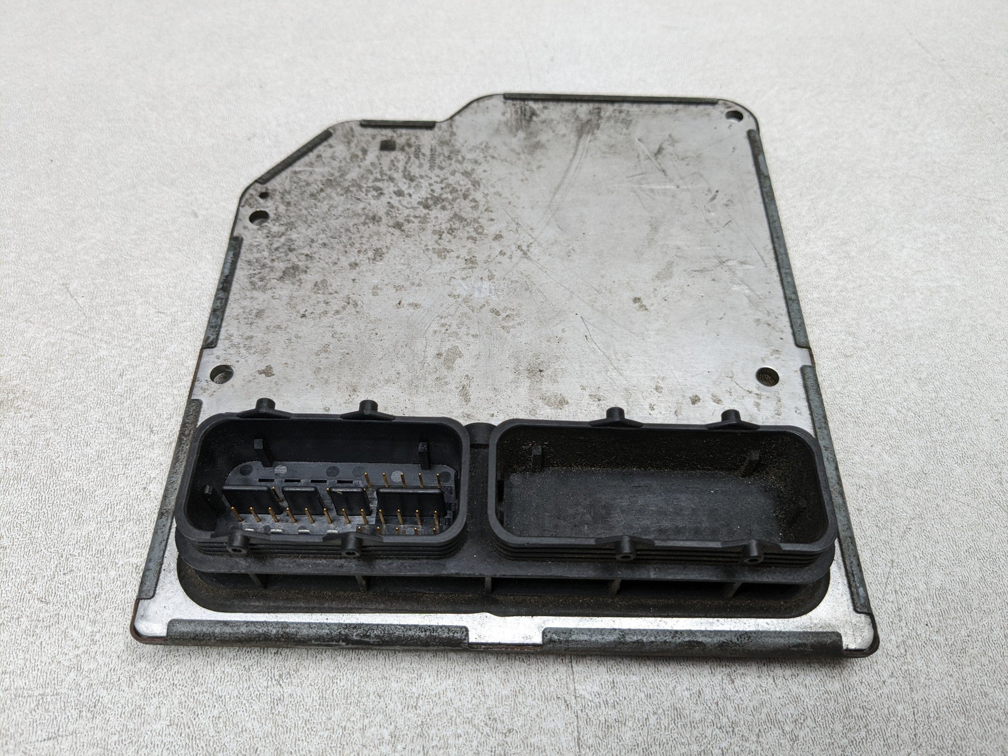 2004 - 2009 CADILLAC SRX OEM TRANSMISSION CONTROL MODULE PLUG AND PLAY