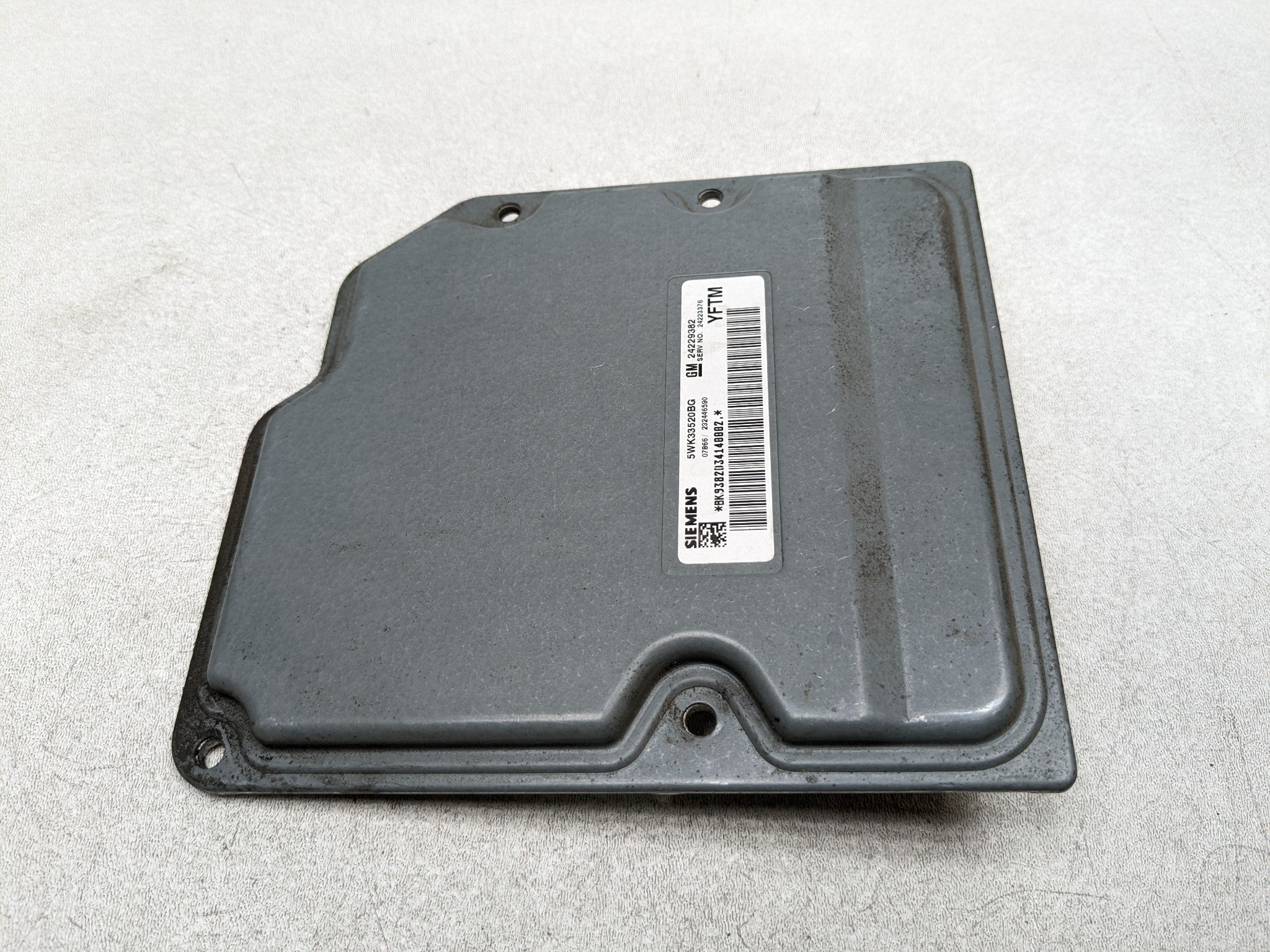 2004 - 2009 CADILLAC SRX OEM TRANSMISSION CONTROL MODULE PLUG AND PLAY