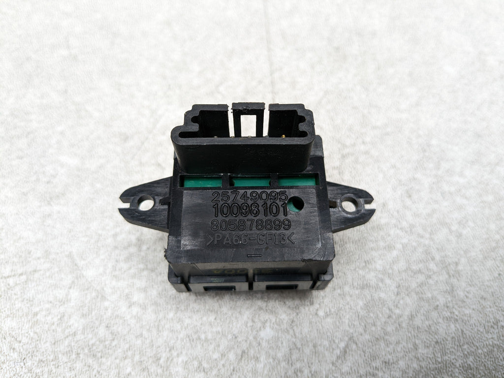 2004 - 2009 CADILLAC SRX OEM STABILITY TRACTION TC CONTROL SWITCH BUTTON