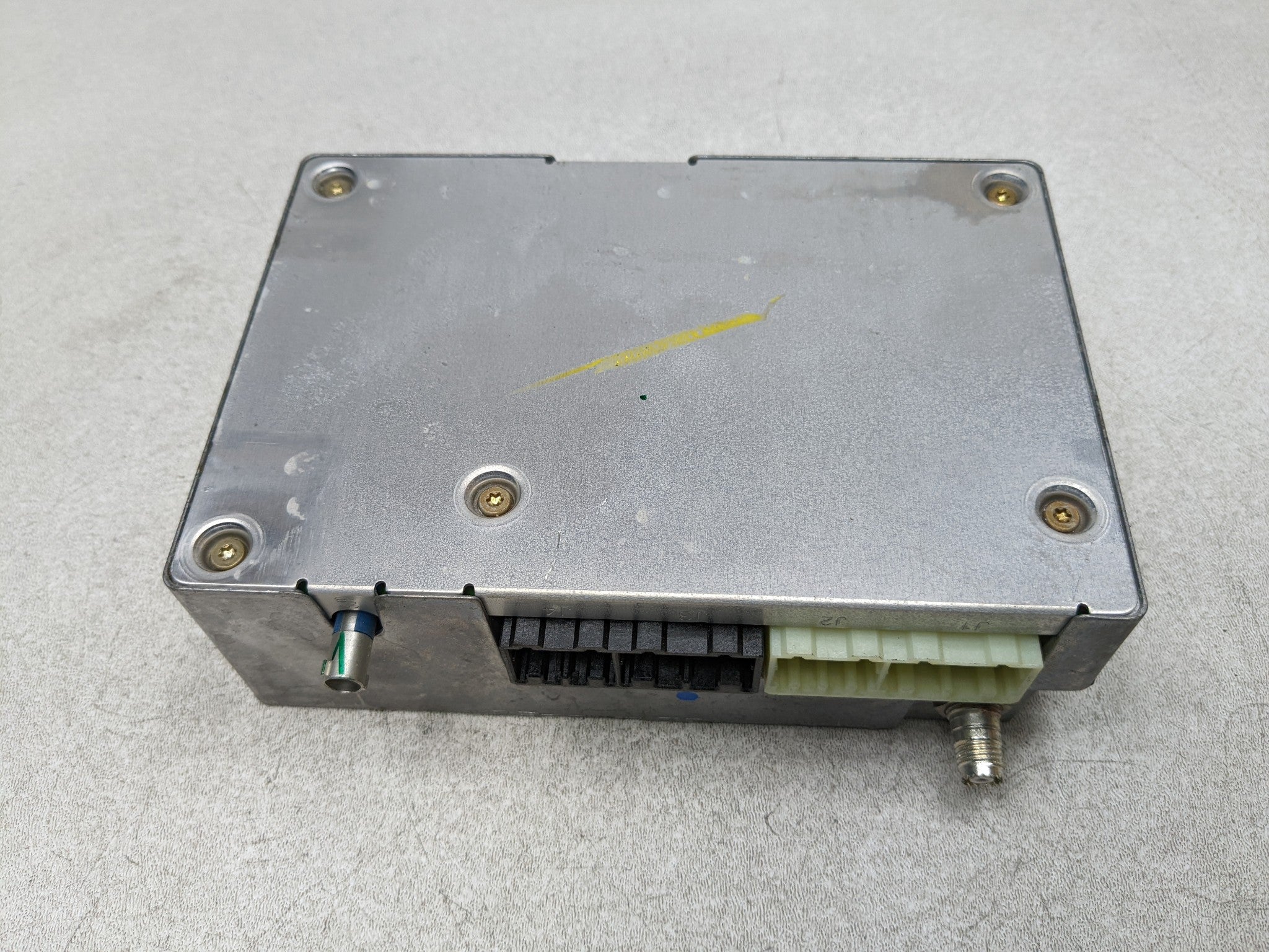 2004 - 2009 CADILLAC SRX OEM ONSTAR COMMUNICATION CONTROL MODULE UNIT