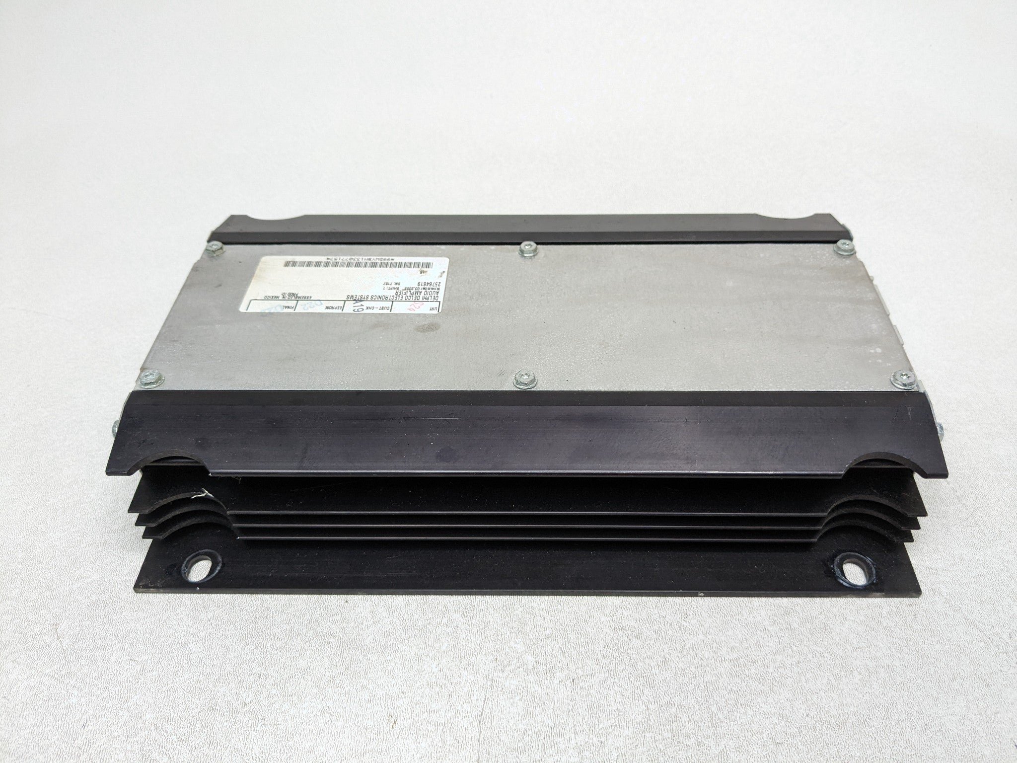 2004 - 2009 CADILLAC SRX OEM RADIO STEREO AMPLIFIER AUDIO AND VISUAL EQUIPMENT