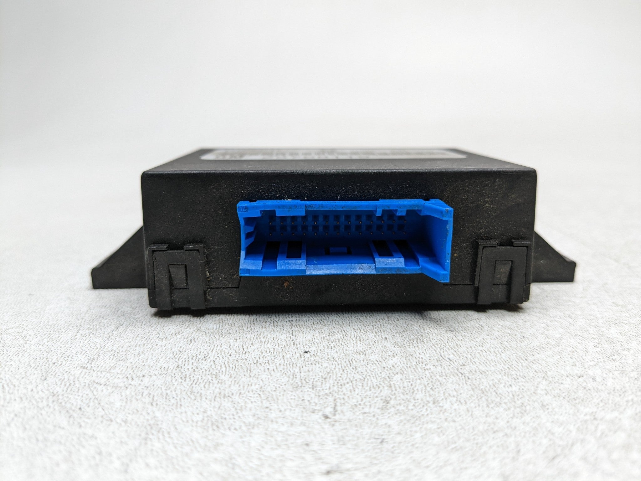 2004 - 2009 CADILLAC SRX OEM PARK ASSIST COMPUTER CONTROL MODULE UNIT