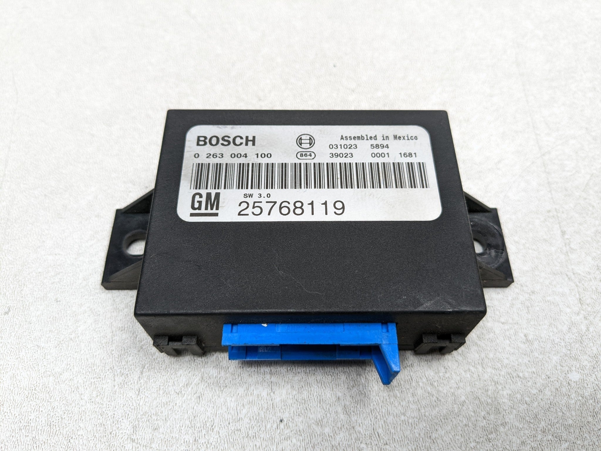 2004 - 2009 CADILLAC SRX OEM PARK ASSIST COMPUTER CONTROL MODULE UNIT