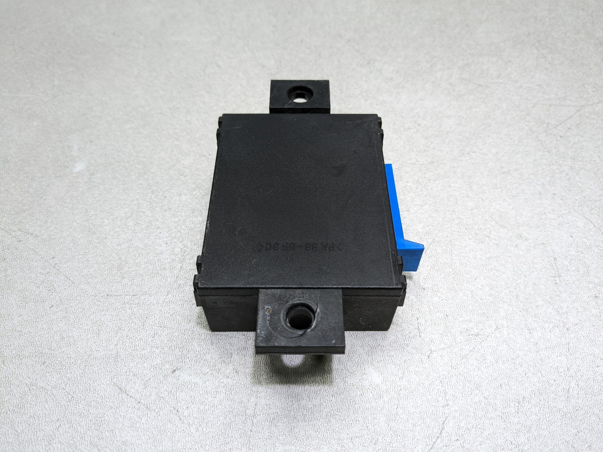2004 - 2009 CADILLAC SRX OEM PARK ASSIST COMPUTER CONTROL MODULE UNIT
