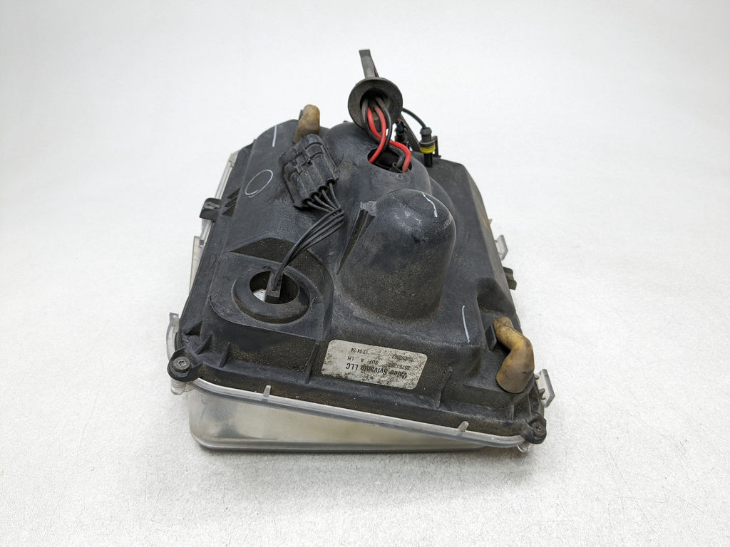 04 - 09 CADILLAC SRX OEM FOG MARKER LIGHT PARKING LAMP FRONT LEFT BUMPER MOUNTED