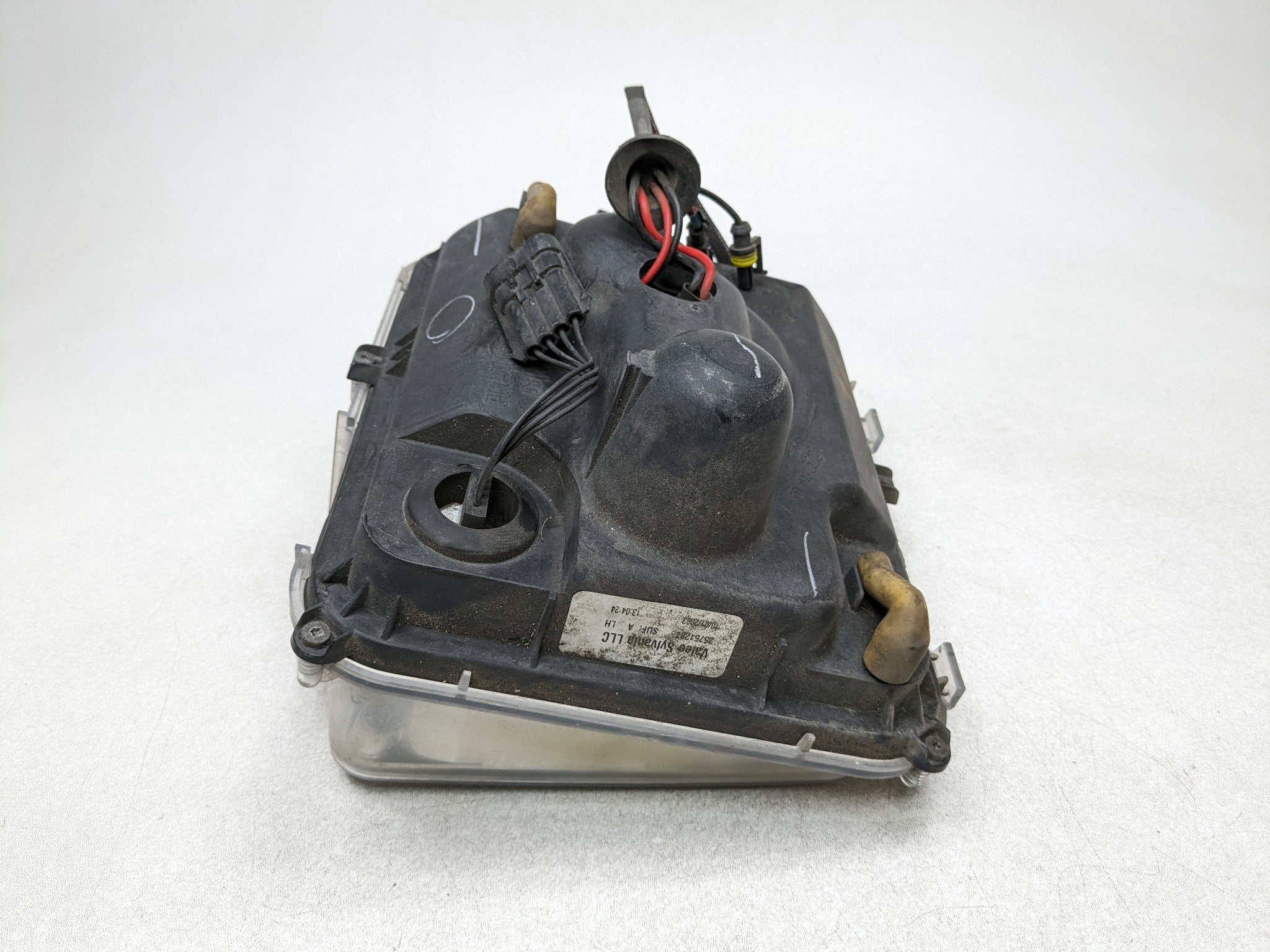 04 - 09 CADILLAC SRX OEM FOG MARKER LIGHT PARKING LAMP FRONT LEFT BUMPER MOUNTED