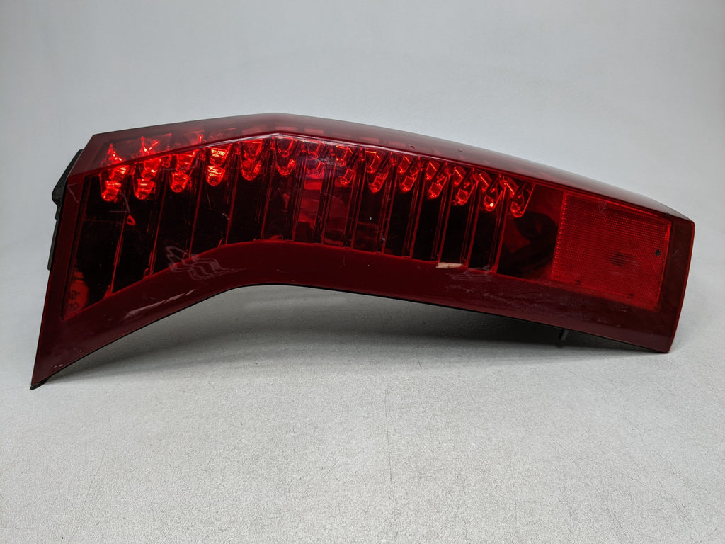 2004 - 2009 CADILLAC SRX OEM TAIL LIGHT LAMP ASSEMBLY LEFT DRIVER SIDE