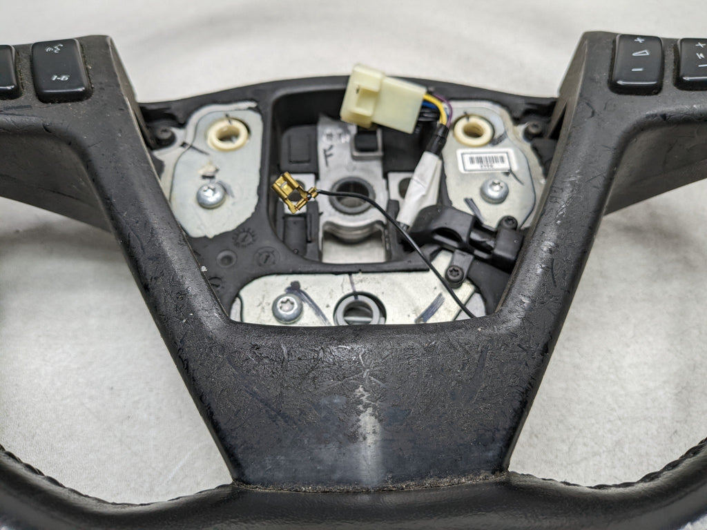 2004 - 2009 CADILLAC SRX OEM STEERING WHEEL WITH MULTIFUNCTIONAL CONTROL SWITCH