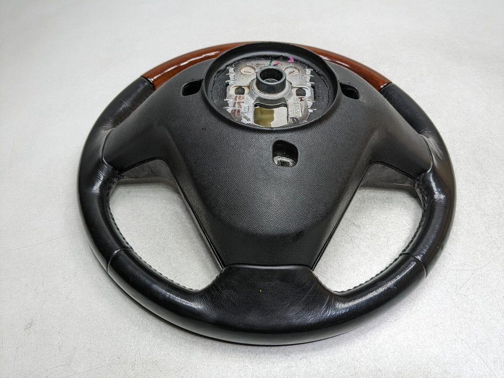 2004 - 2009 CADILLAC SRX OEM STEERING WHEEL WITH MULTIFUNCTIONAL CONTROL SWITCH
