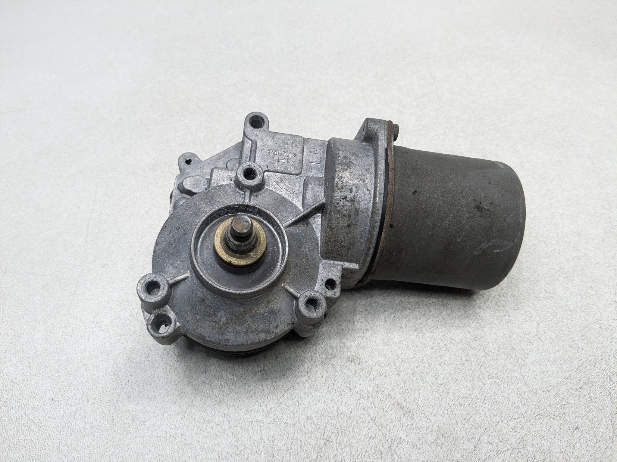 2004 - 2009 CADILLAC SRX OEM WIPER MOTOR FRONT WINDSHIELD WASHER WITHOUT LINKAGE