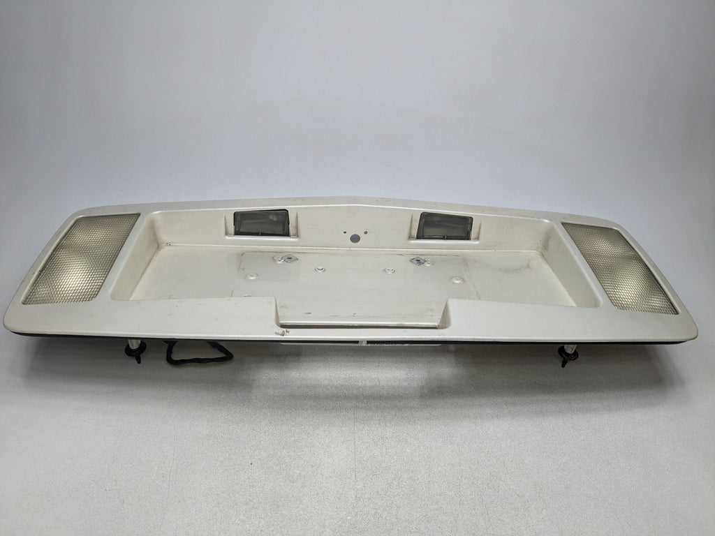 2004 - 2009 CADILLAC SRX OEM TRUNK LID LICENSE PLATE WITH REVERSE LIGHT ASSEMBLY