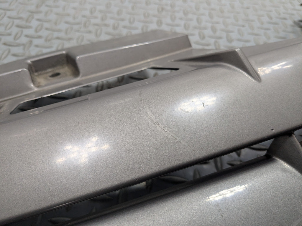 2004 - 2009 CADILLAC SRX OEM GRILLE WITH EMBLEM FRONT CENTER UPPER BUMPER