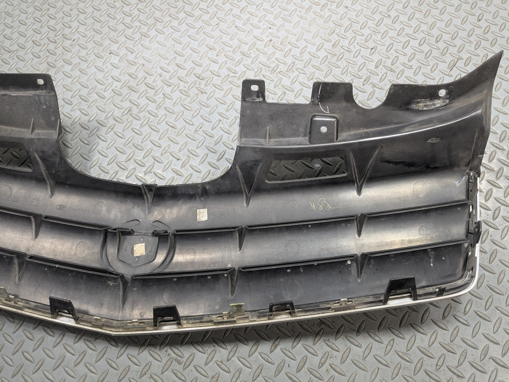 2004 - 2009 CADILLAC SRX OEM GRILLE WITH EMBLEM FRONT CENTER UPPER BUMPER