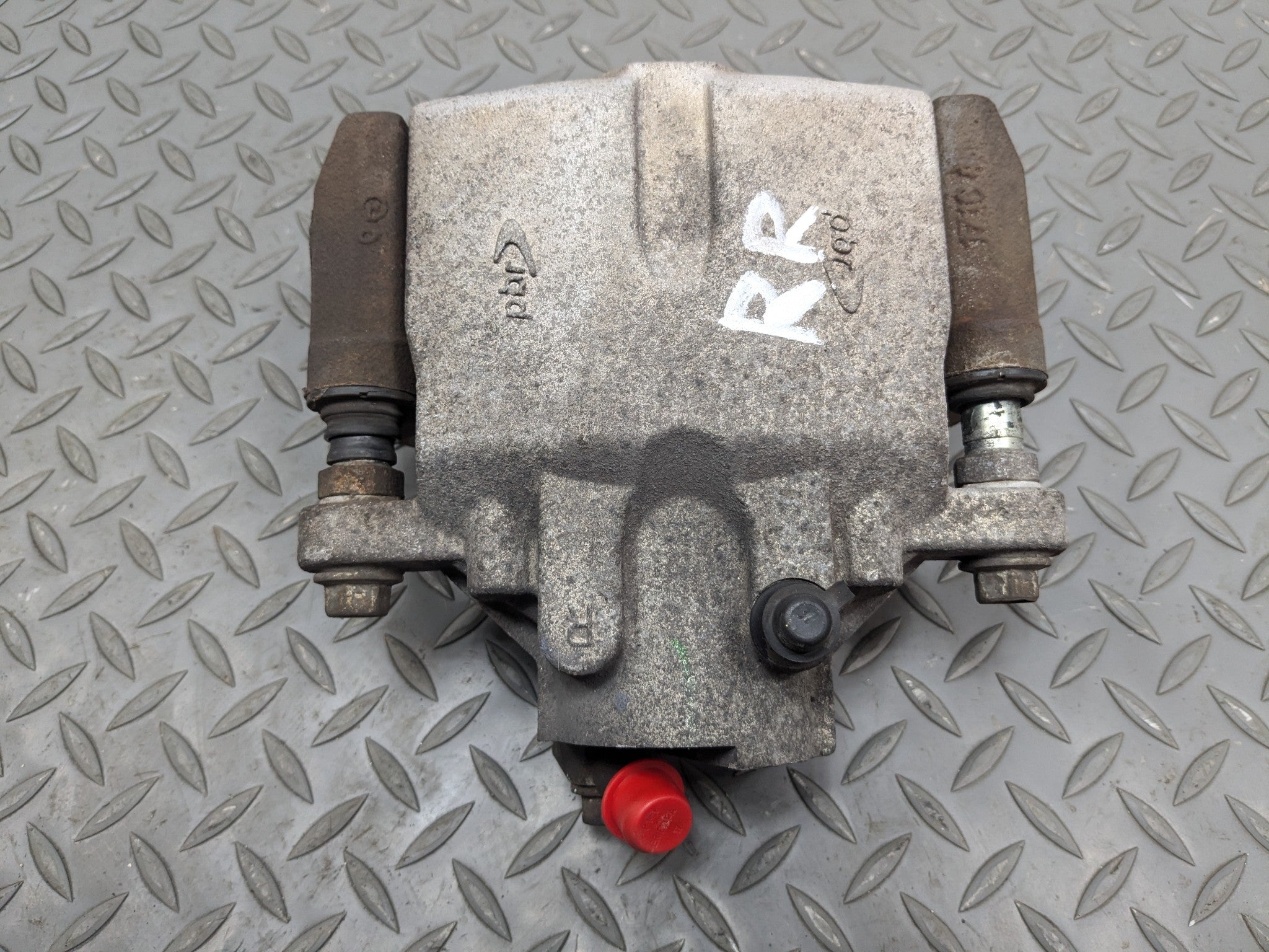 2004 - 2009 CADILLAC SRX OEM BRAKE CALIPER ASSEMBLY REAR RIGHT PASSENGER SIDE
