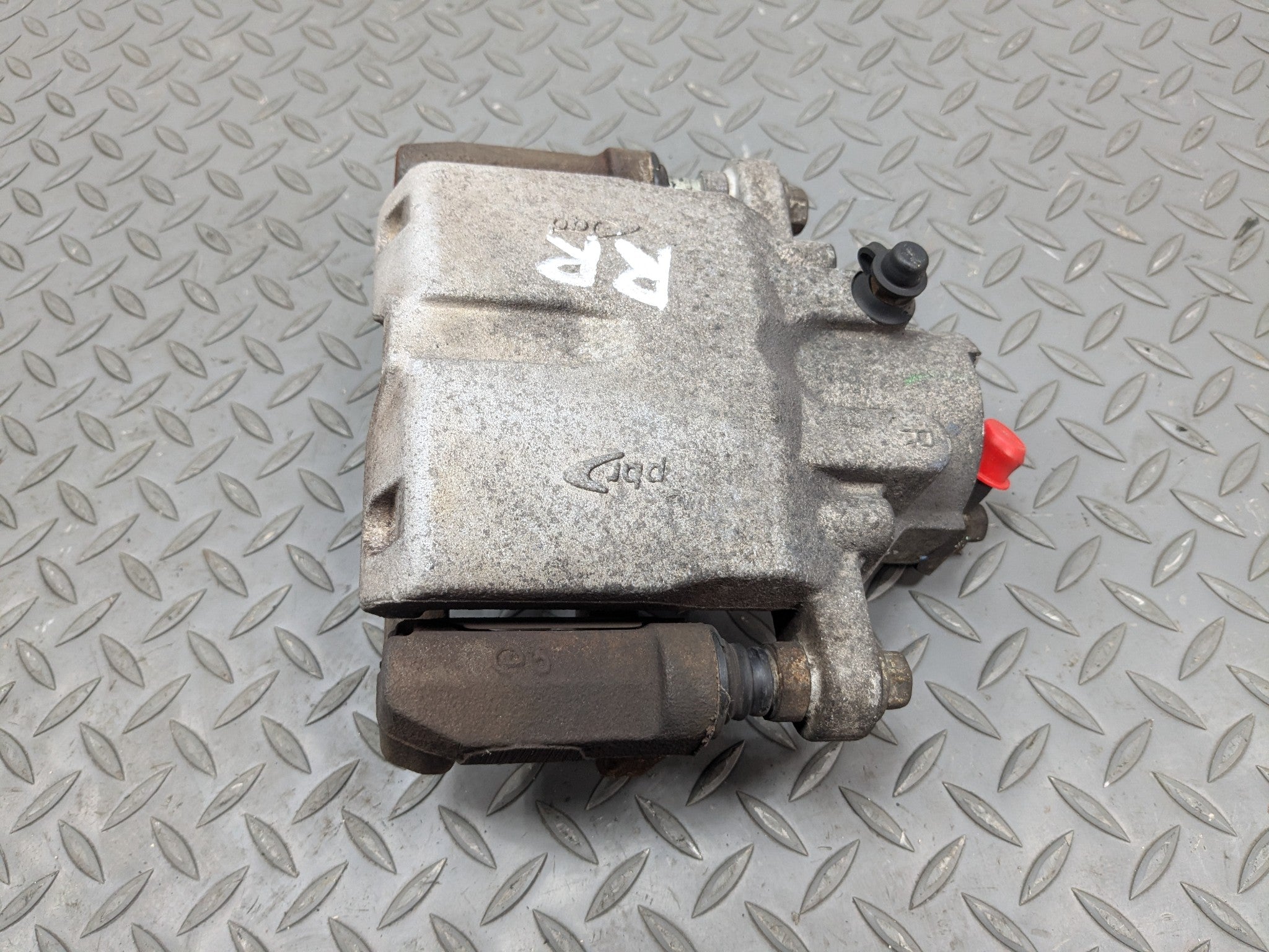 2004 - 2009 CADILLAC SRX OEM BRAKE CALIPER ASSEMBLY REAR RIGHT PASSENGER SIDE