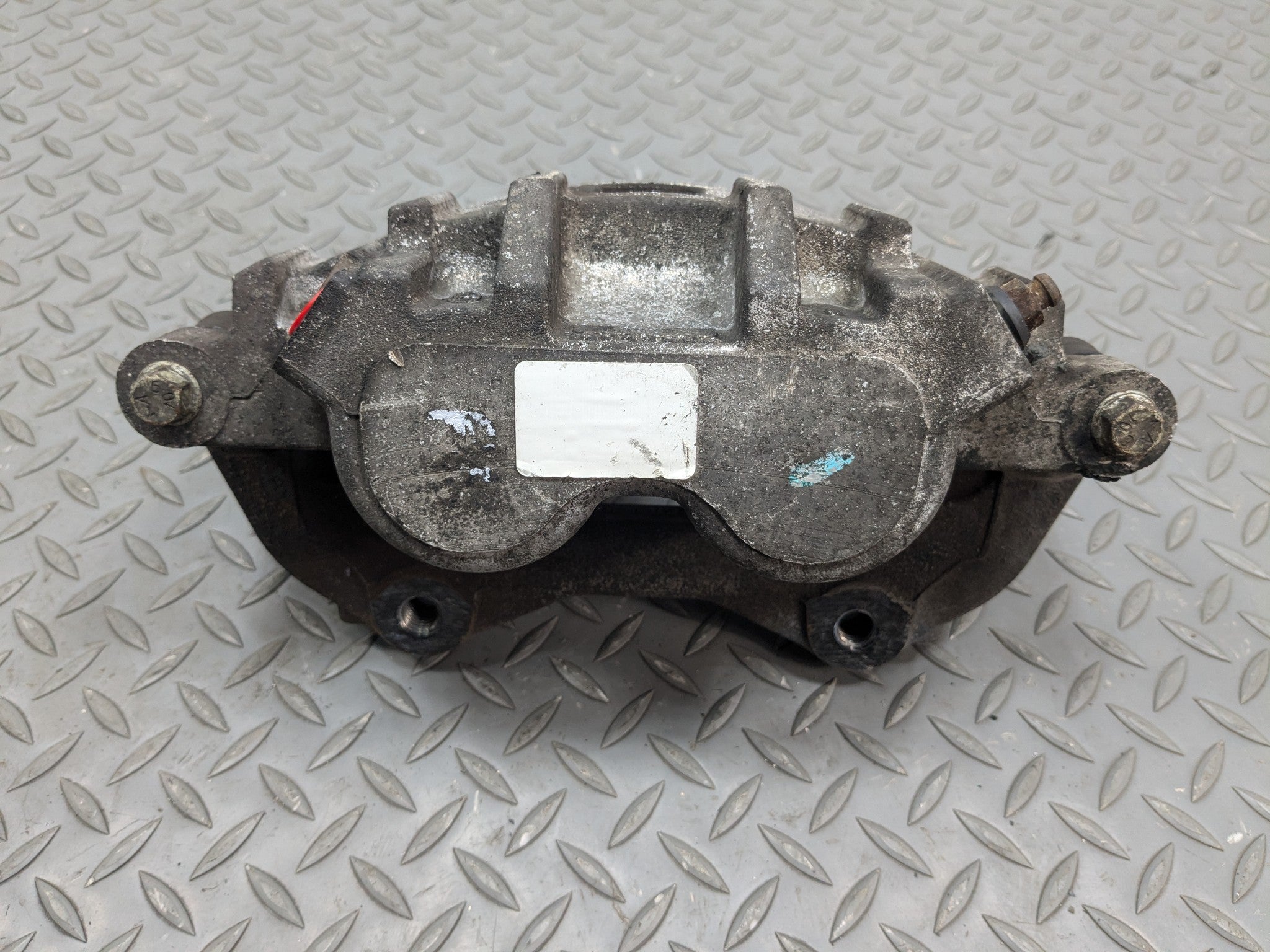 2004 - 2009 CADILLAC SRX OEM BRAKE CALIPER ASSEMBLY FRONT RIGHT PASSENGER SIDE
