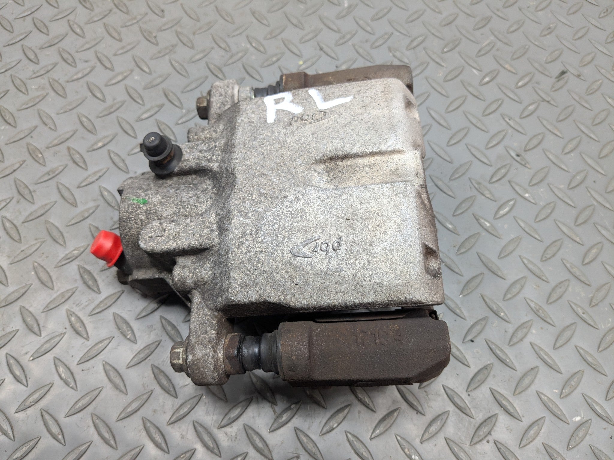 2004 - 2009 CADILLAC SRX OEM BRAKE CALIPER ASSEMBLY REAR LEFT DRIVER SIDE