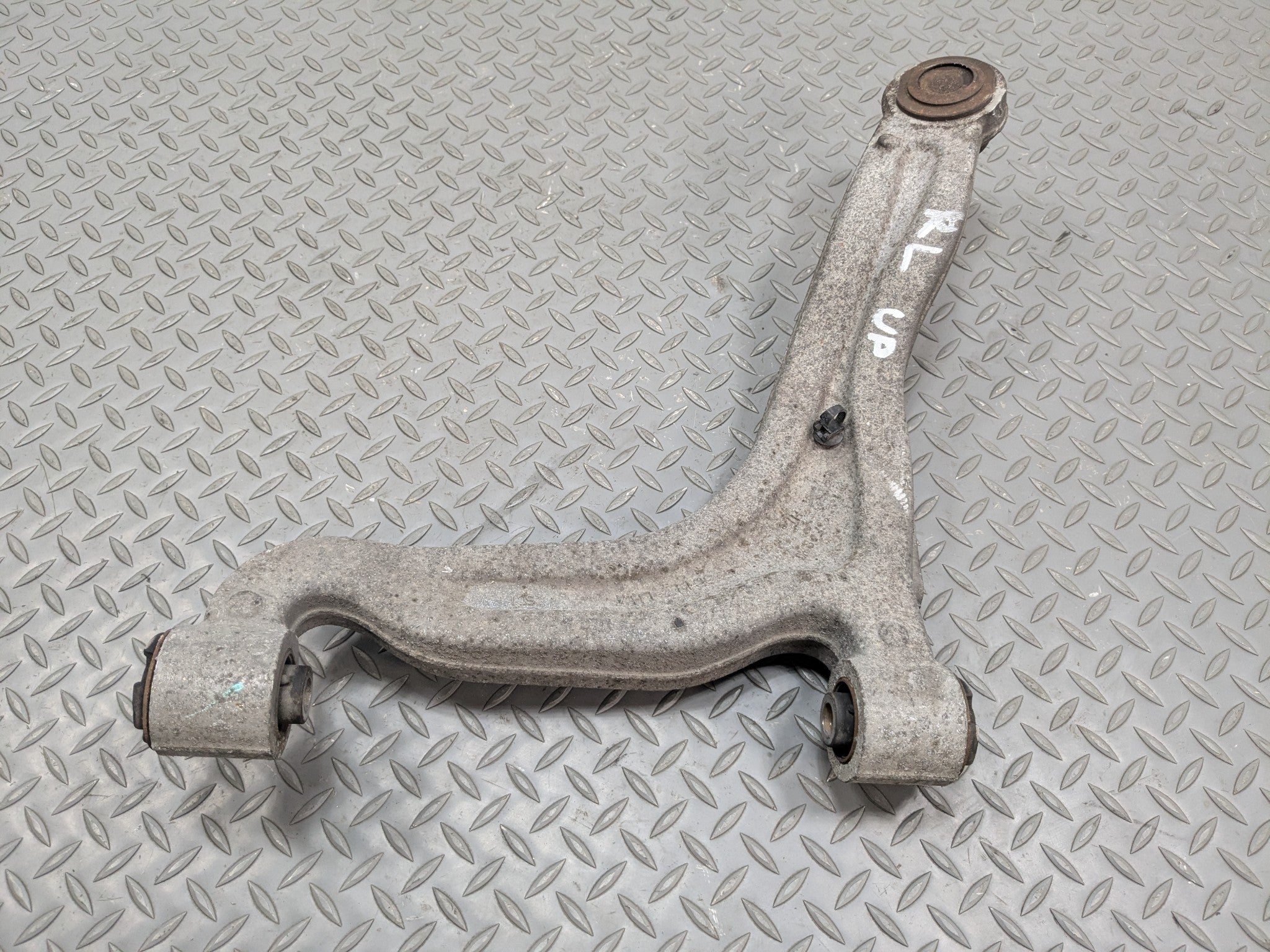 2004 - 2009 CADILLAC SRX OEM CONTROL ARM UPPER REAR LEFT DRIVER SIDE