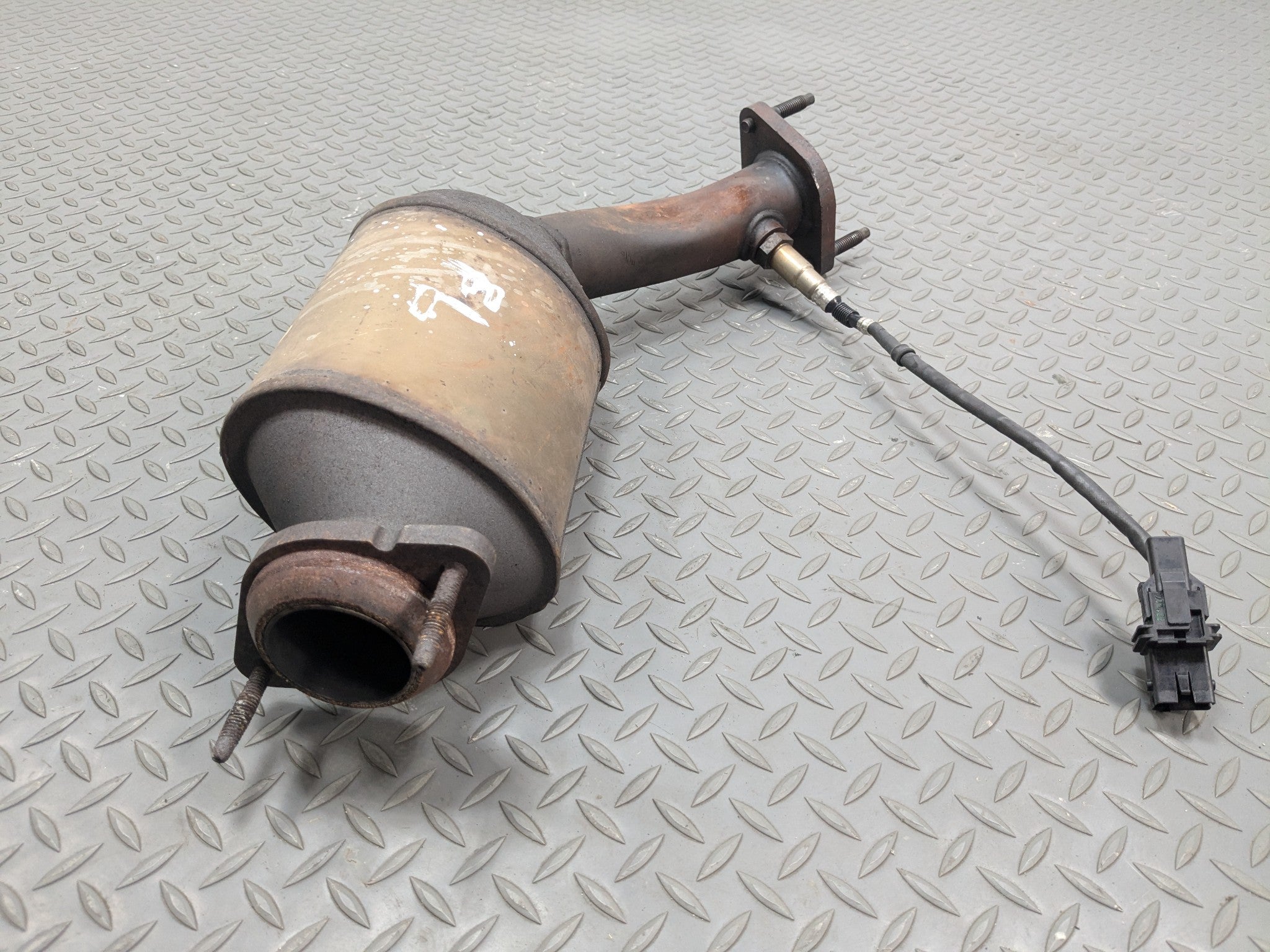 2004 - 2009 CADILLAC SRX OEM EXHAUST DOWNPIPE FRONT LEFT DRIVER SIDE