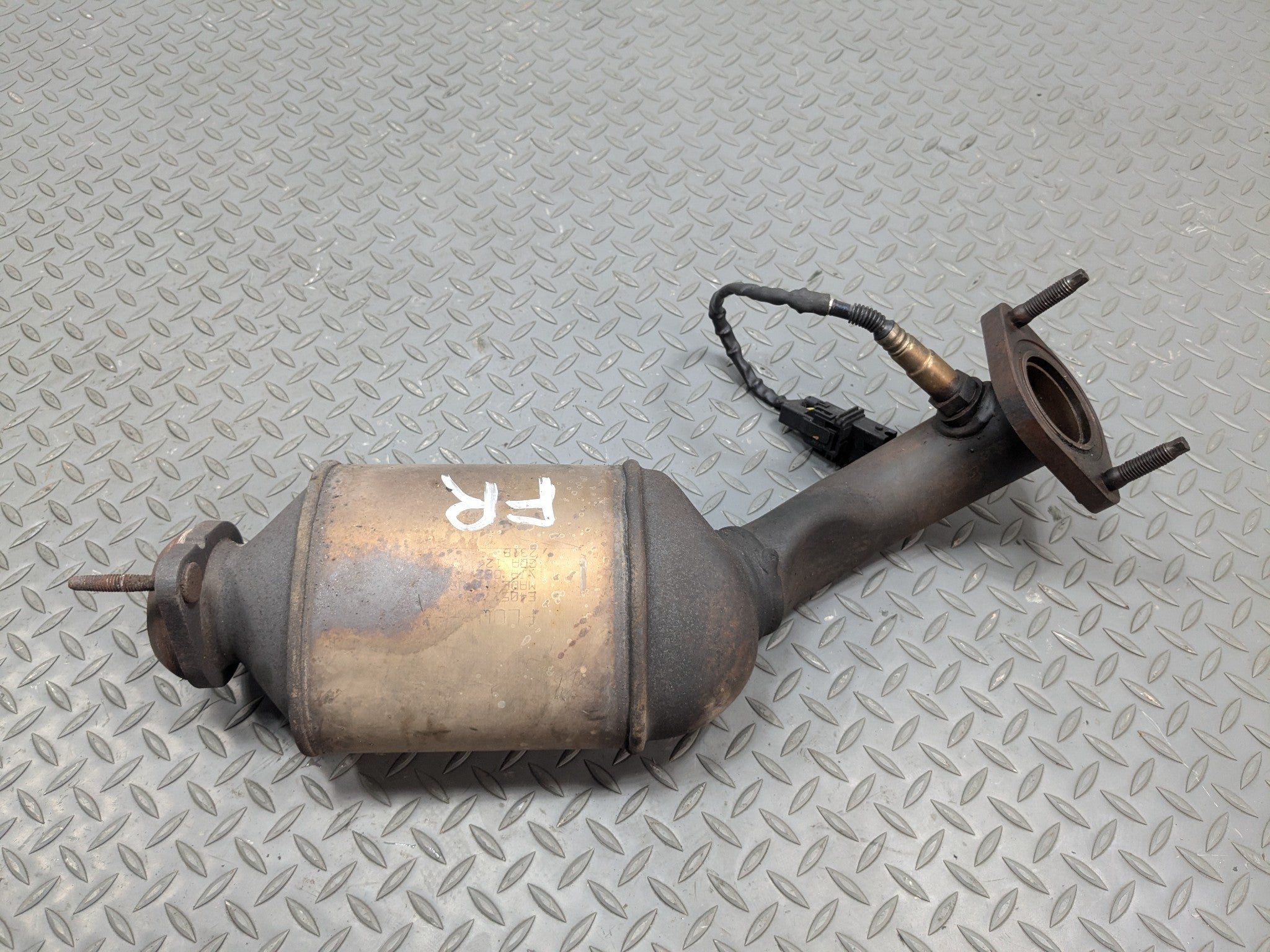 2004 - 2009 CADILLAC SRX OEM EXHAUST DOWNPIPE FRONT RIGHT PASSENGER SIDE