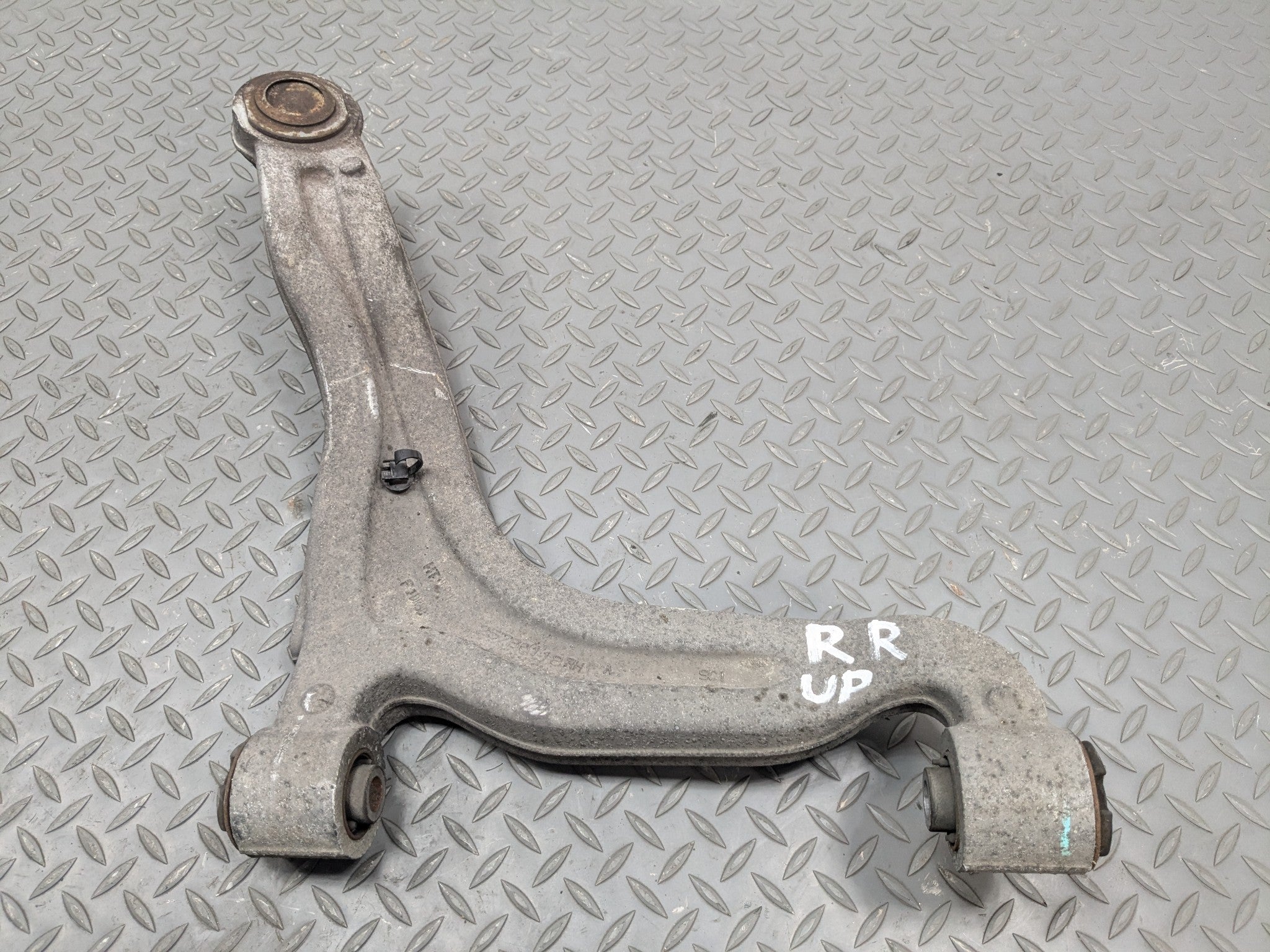 2004 - 2009 CADILLAC SRX OEM CONTROL ARM UPPER REAR RIGHT PASSENGER SIDE