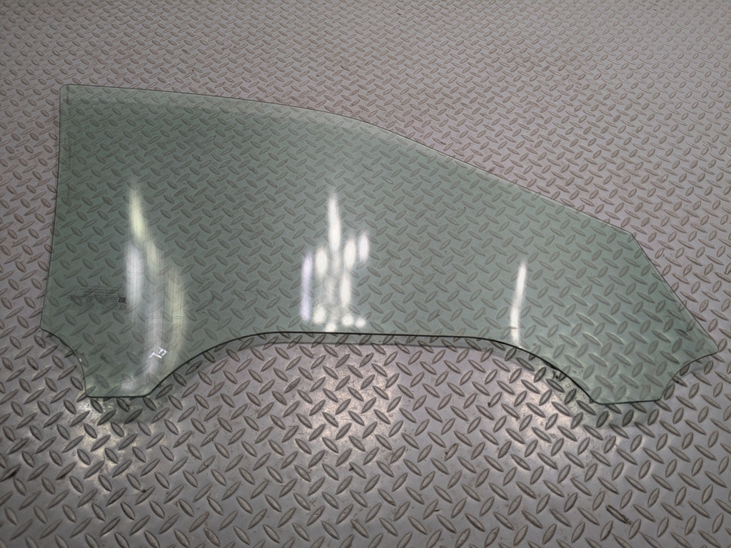 2004 - 2009 CADILLAC SRX OEM DOOR WINDOW GLASS FRONT LEFT DRIVER SIDE