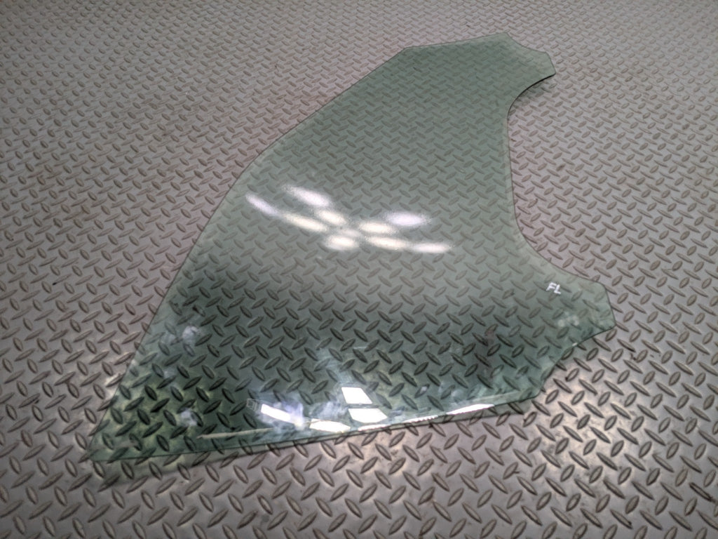 2004 - 2009 CADILLAC SRX OEM DOOR WINDOW GLASS FRONT LEFT DRIVER SIDE