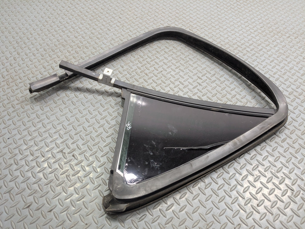 2004 - 2009 CADILLAC SRX OEM QUARTER VENT GLASS WINDOW ASSEMBLY REAR RIGHT SIDE