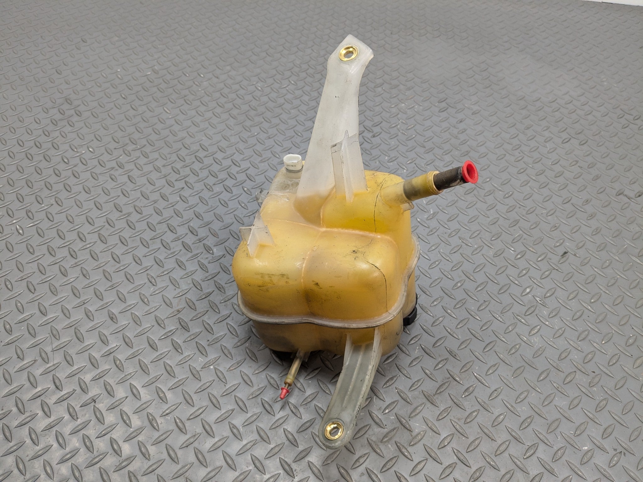 2004 - 2009 CADILLAC SRX OEM COOLANT RECOVERY BOTTLE EXPANSION RESERVOIR TANK