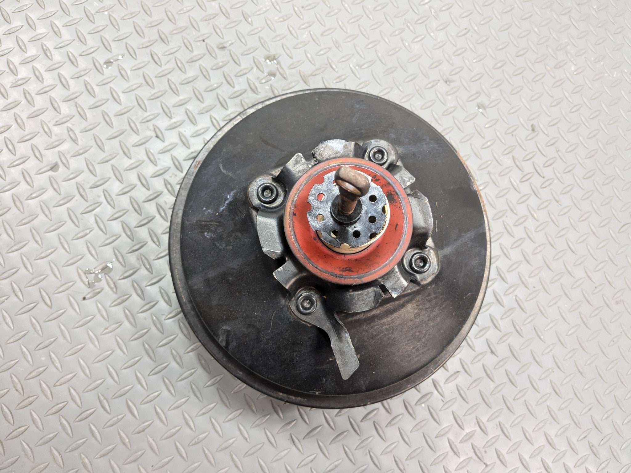 2004 - 2009 CADILLAC SRX OEM POWER BRAKE BOOSTER WITHOUT MASTER CYLINDER