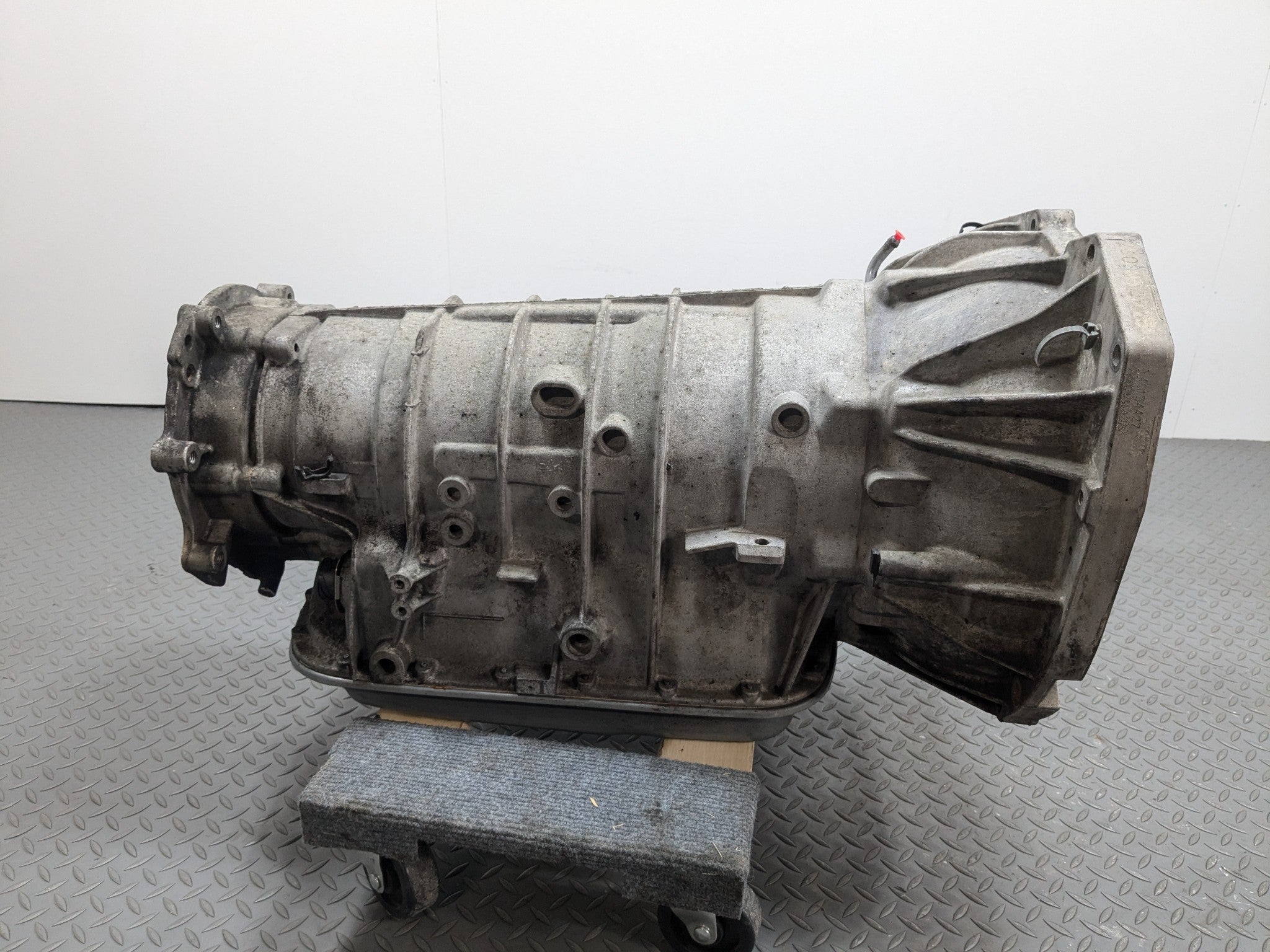 2004 - 2009 CADILLAC SRX OEM AUTOMATIC TRANSMISSION GEARBOX ASSEMBLY