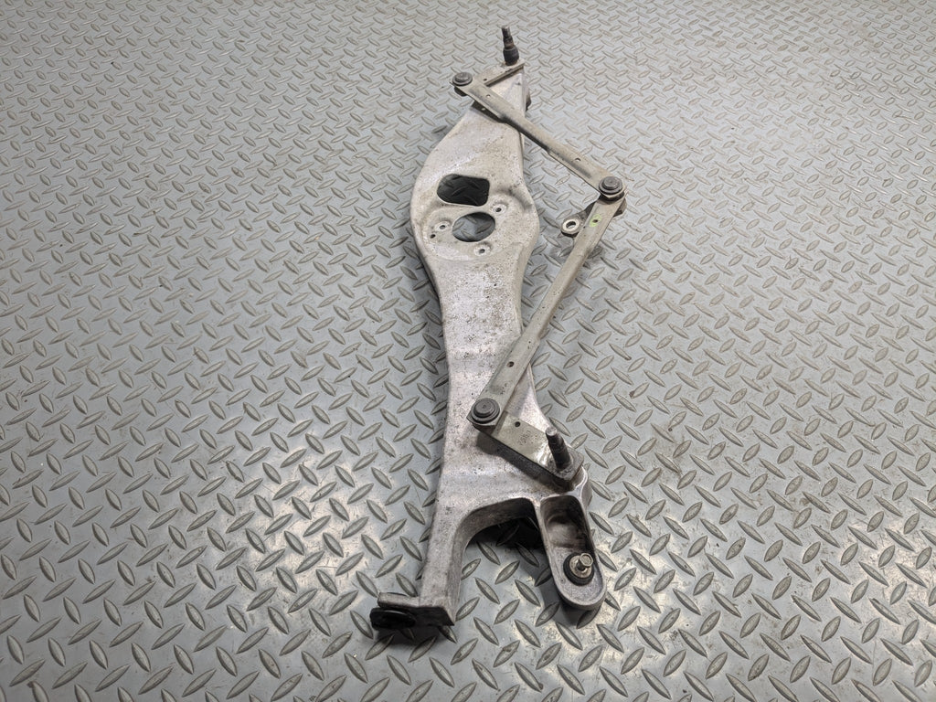2004 - 2009 CADILLAC SRX OEM WINDSHIELD WIPER TRANSMISSION LINKAGE WITHOUT MOTOR