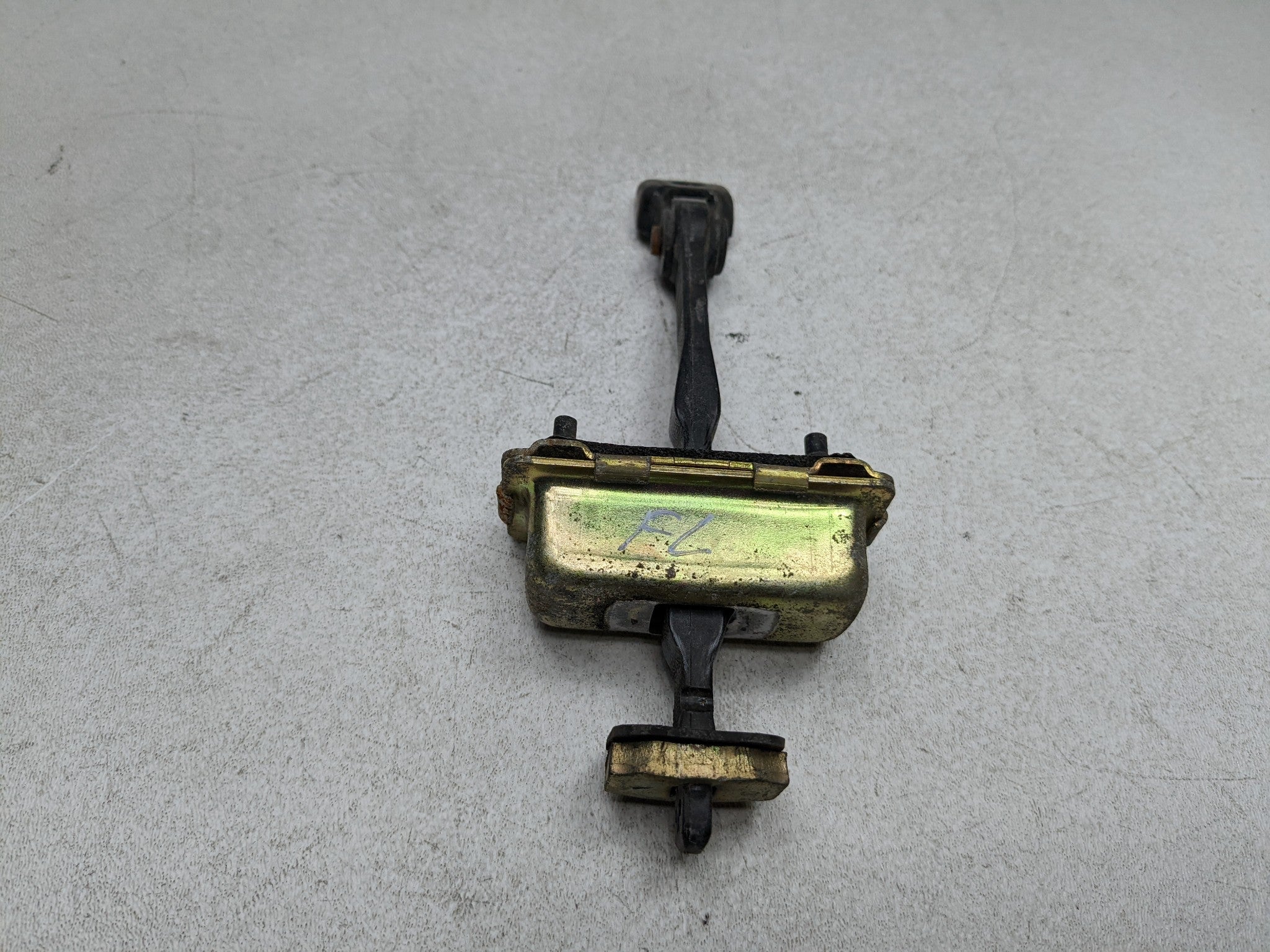 2004 - 2009 CADILLAC SRX OEM DOOR CHECK STRAP STOPPER FRONT LEFT DRIVER SIDE