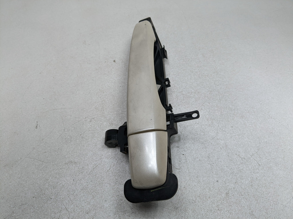 2004 - 2009 CADILLAC SRX OEM EXTERIOR DOOR HANDLE FRONT RIGHT PASSENGER SIDE