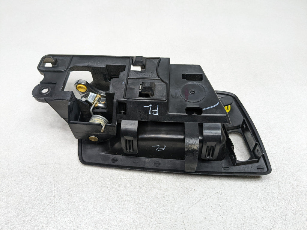 2004 - 2009 CADILLAC SRX OEM INTERIOR DOOR HANDLE FRONT LEFT DRIVER SIDE BLACK