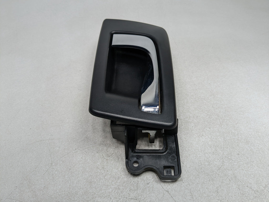 2004 - 2009 CADILLAC SRX OEM INTERIOR DOOR HANDLE REAR LEFT DRIVER SIDE BLACK