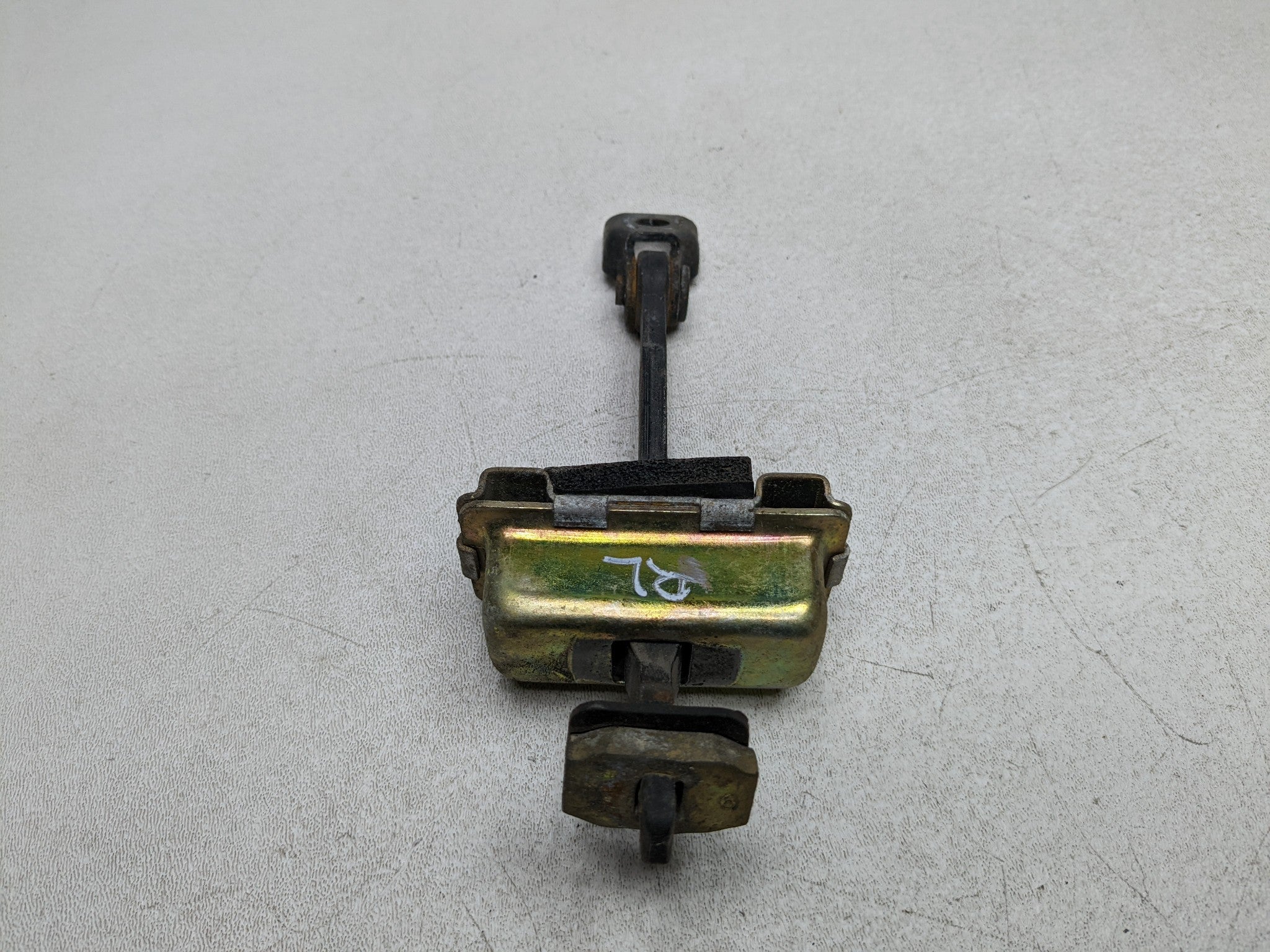 2004 - 2009 CADILLAC SRX OEM DOOR CHECK STRAP STOPPER REAR LEFT DRIVER SIDE