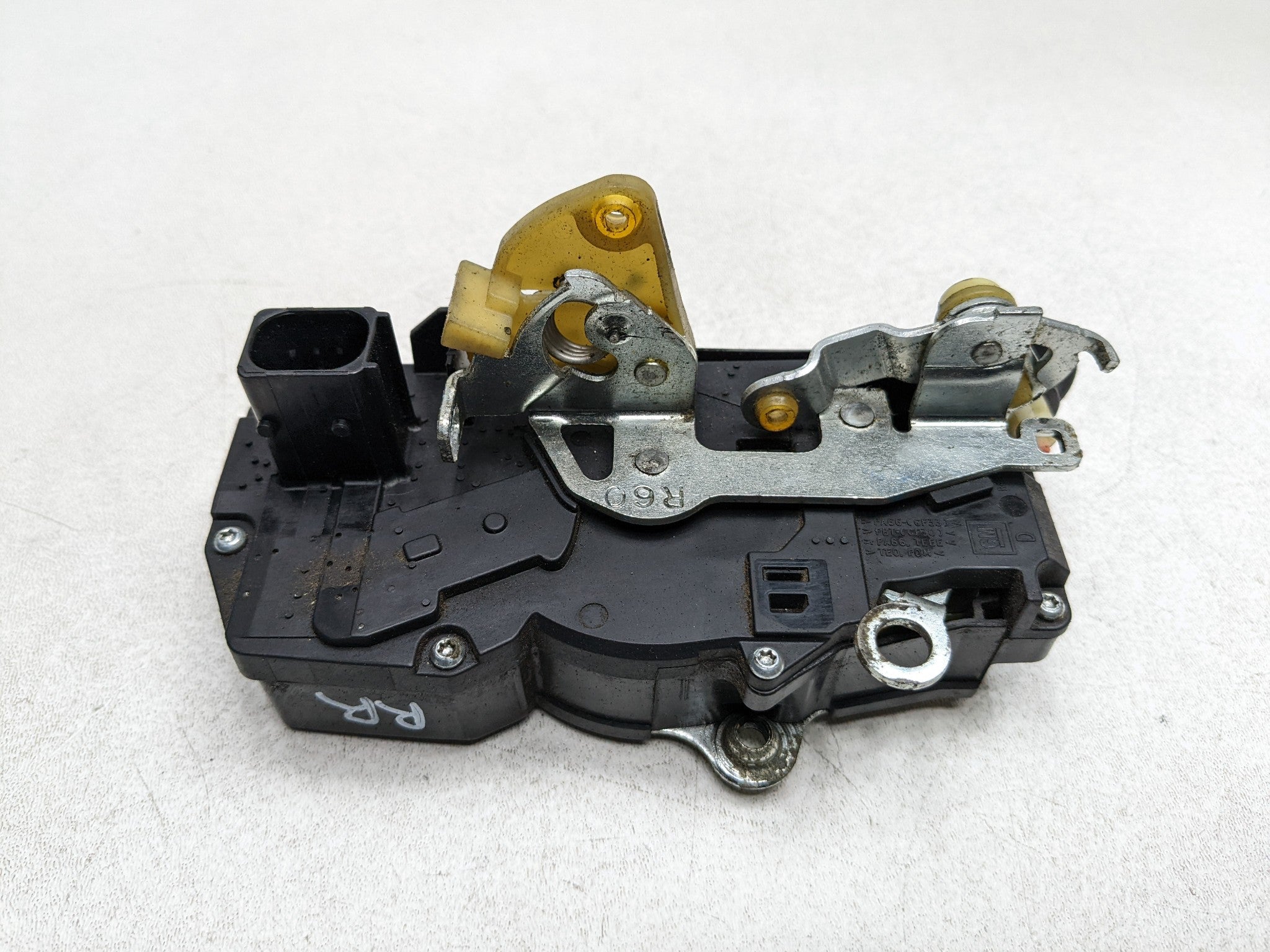 2004 - 2009 CADILLAC SRX OEM DOOR LATCH LOCK ACTUATOR REAR RIGHT PASSENGER SIDE