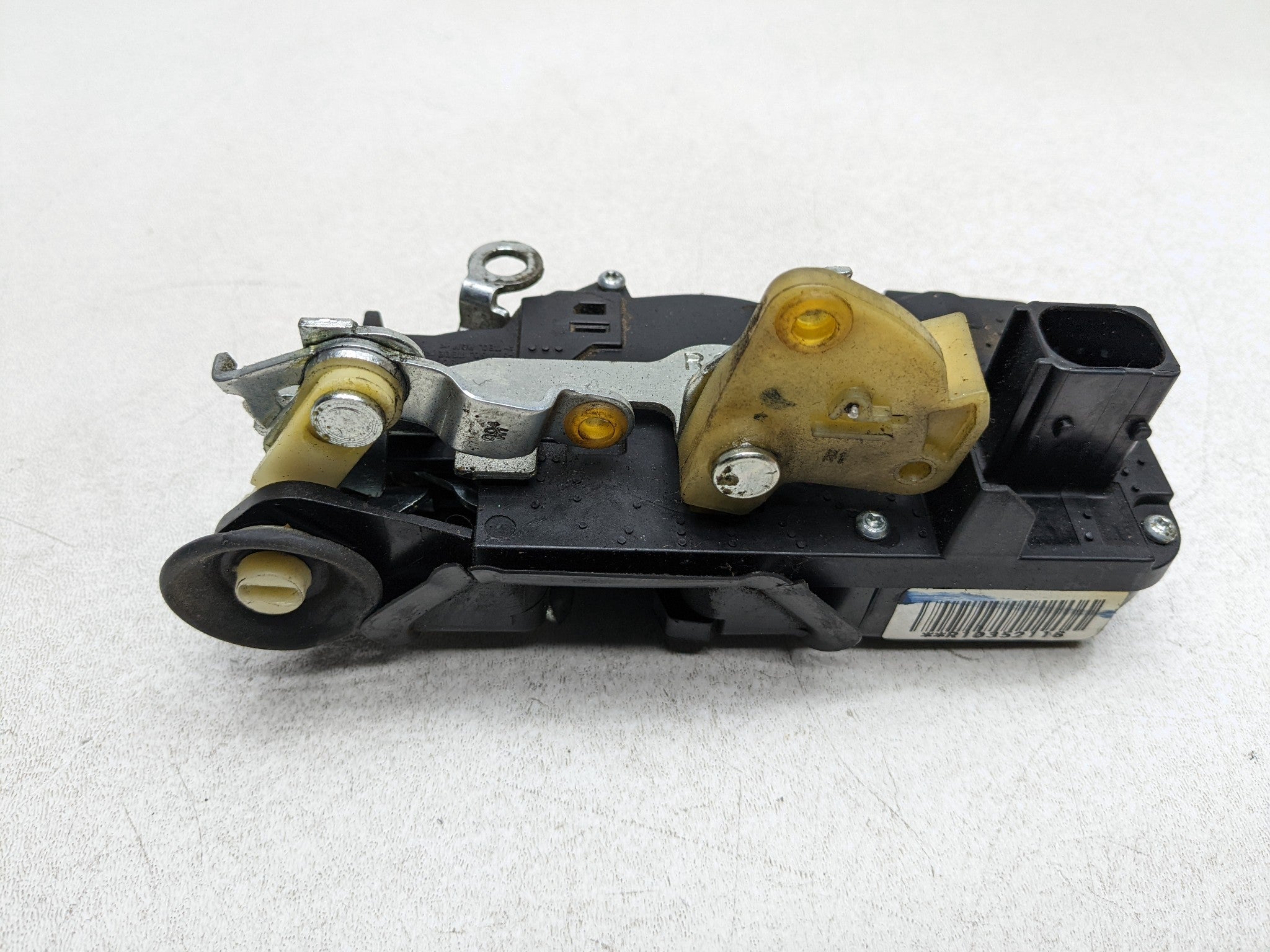 2004 - 2009 CADILLAC SRX OEM DOOR LATCH LOCK ACTUATOR REAR RIGHT PASSENGER SIDE