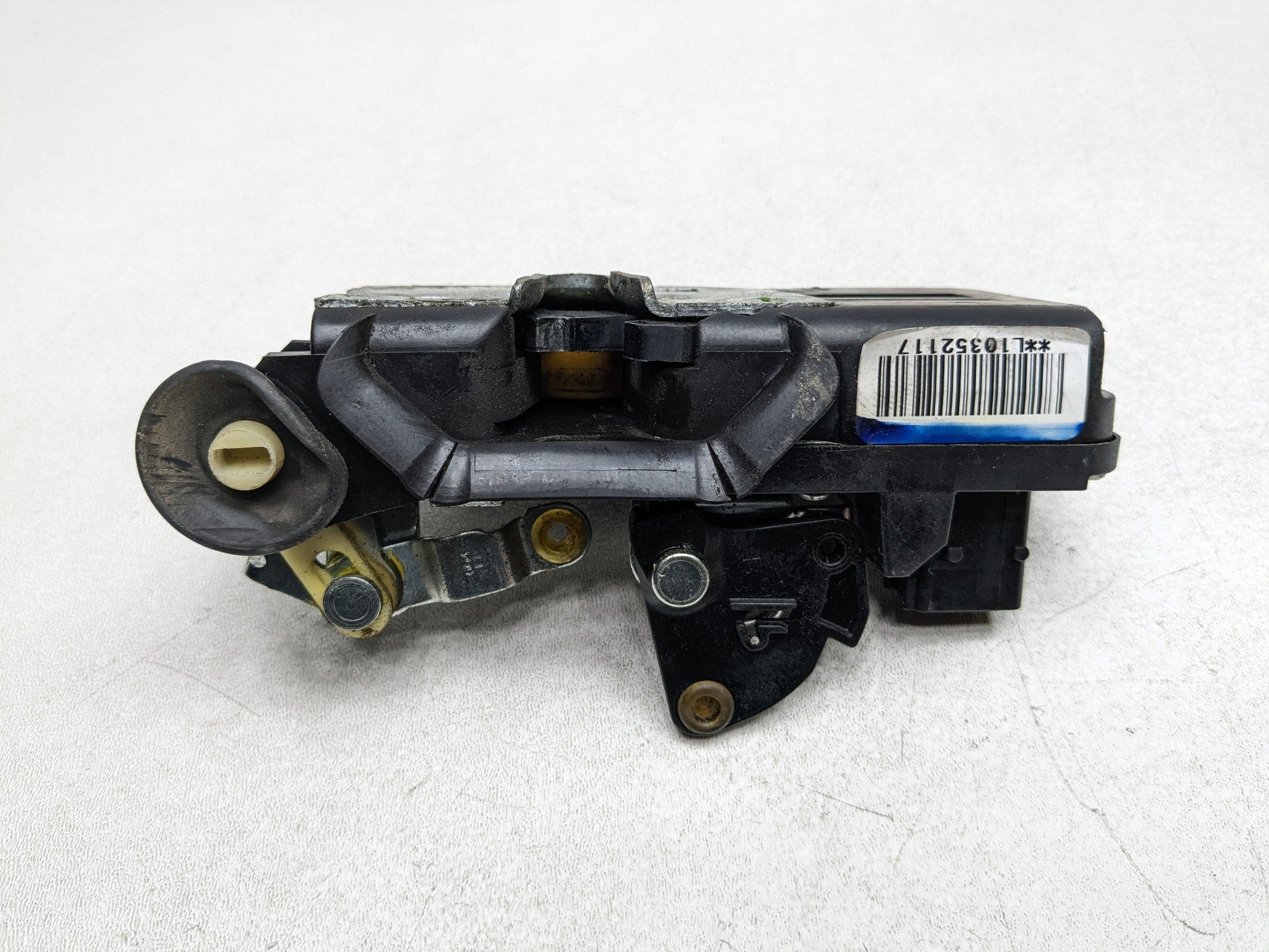 2004 - 2009 CADILLAC SRX OEM DOOR LATCH LOCK ACTUATOR REAR LEFT DRIVER SIDE