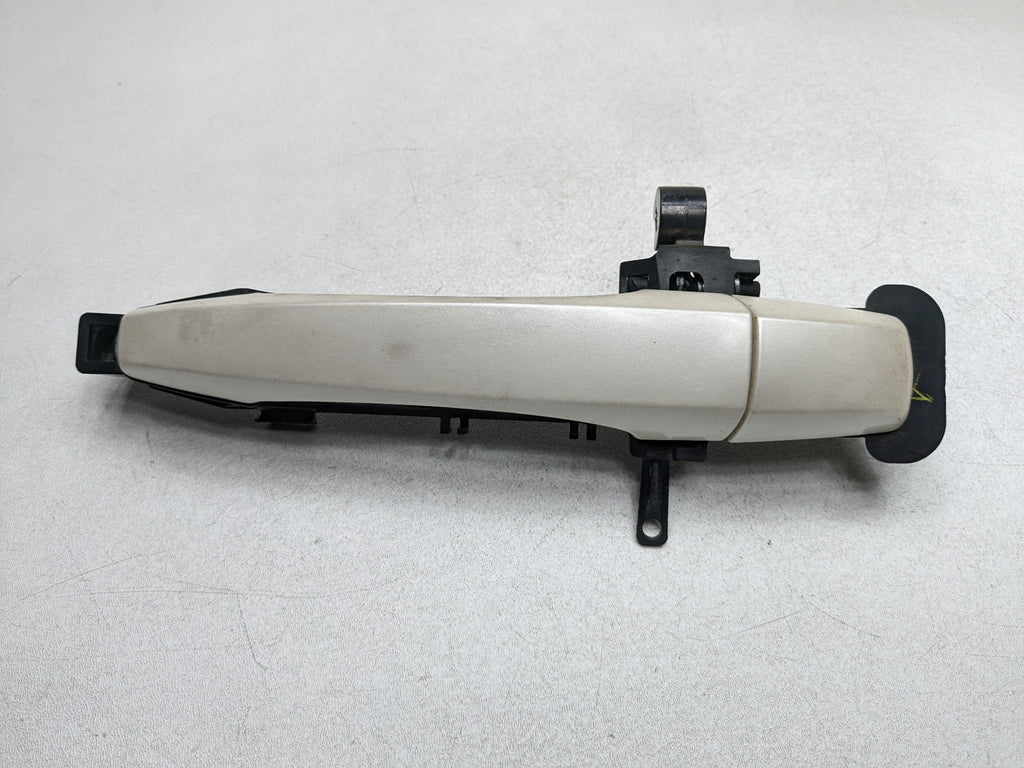 2004 - 2009 CADILLAC SRX OEM EXTERIOR DOOR HANDLE REAR LEFT DRIVER SIDE