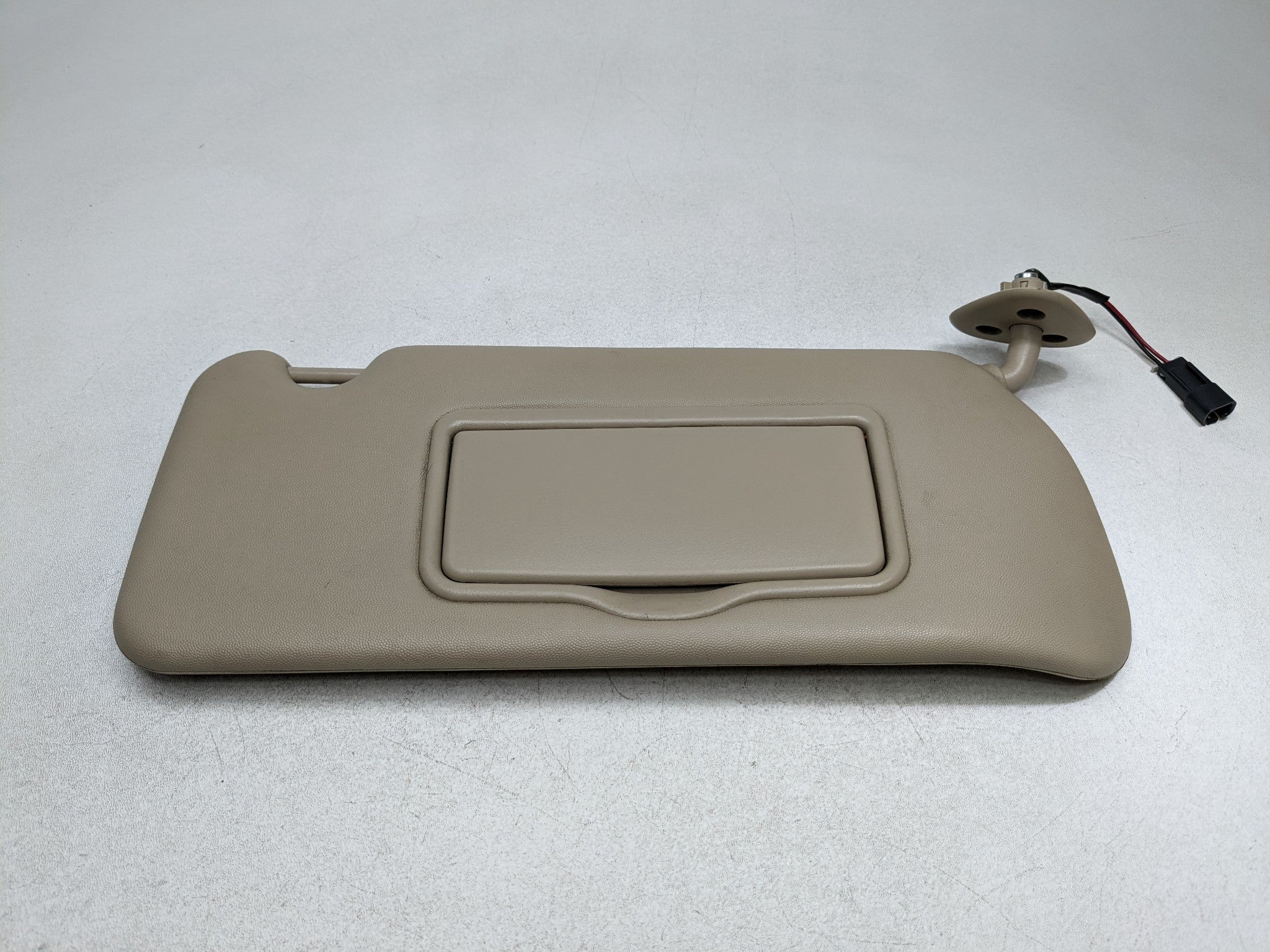 2004 - 2009 CADILLAC SRX OEM SUN VISOR INTERIOR UPPER ROOF FRONT RIGHT SIDE