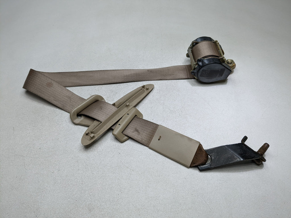 2004 - 2009 CADILLAC SRX OEM SAFETY SEAT BELT RETRACTOR FLINT REAR RIGHT SIDE