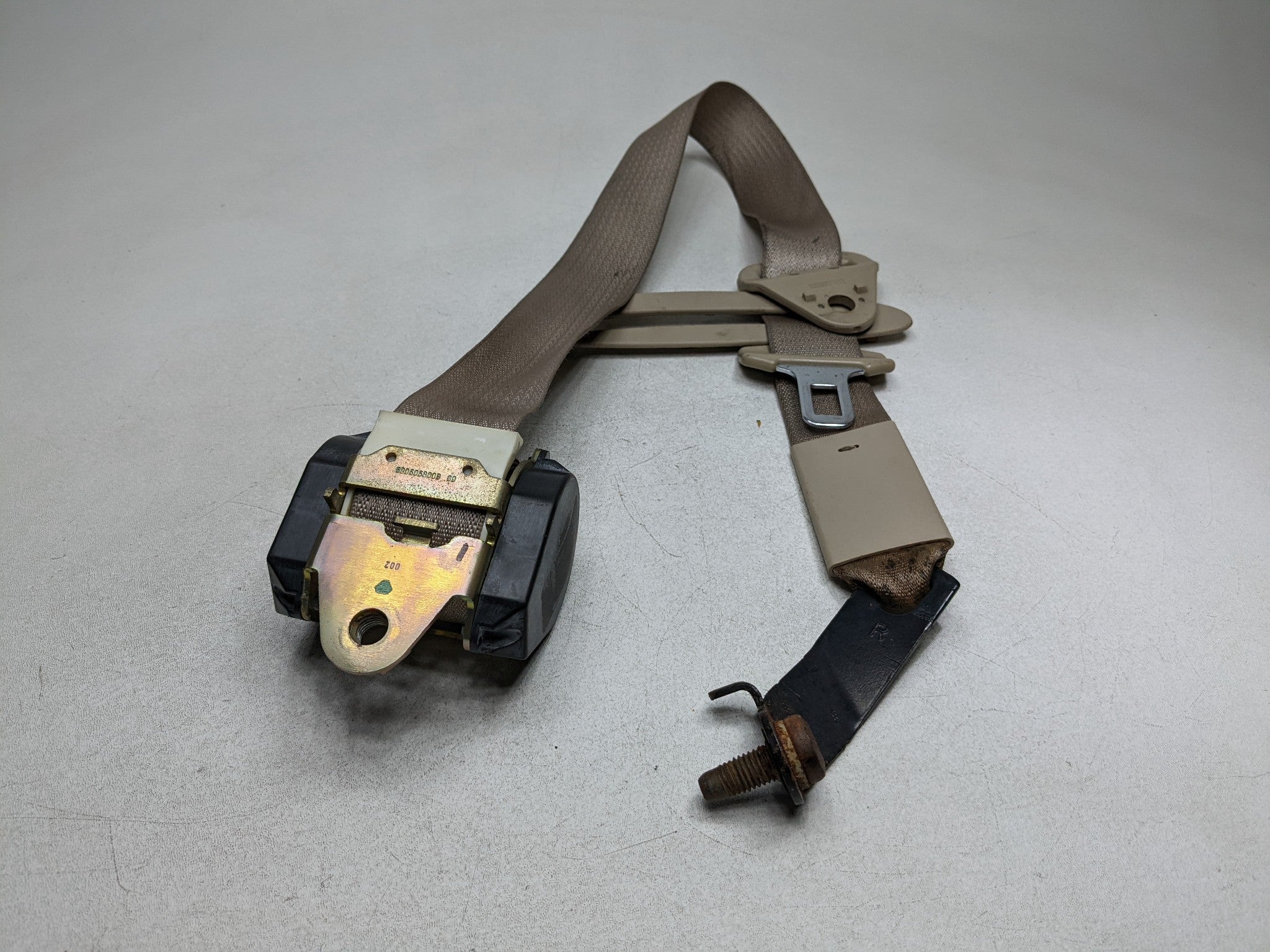 2004 - 2009 CADILLAC SRX OEM SAFETY SEAT BELT RETRACTOR FLINT REAR RIGHT SIDE