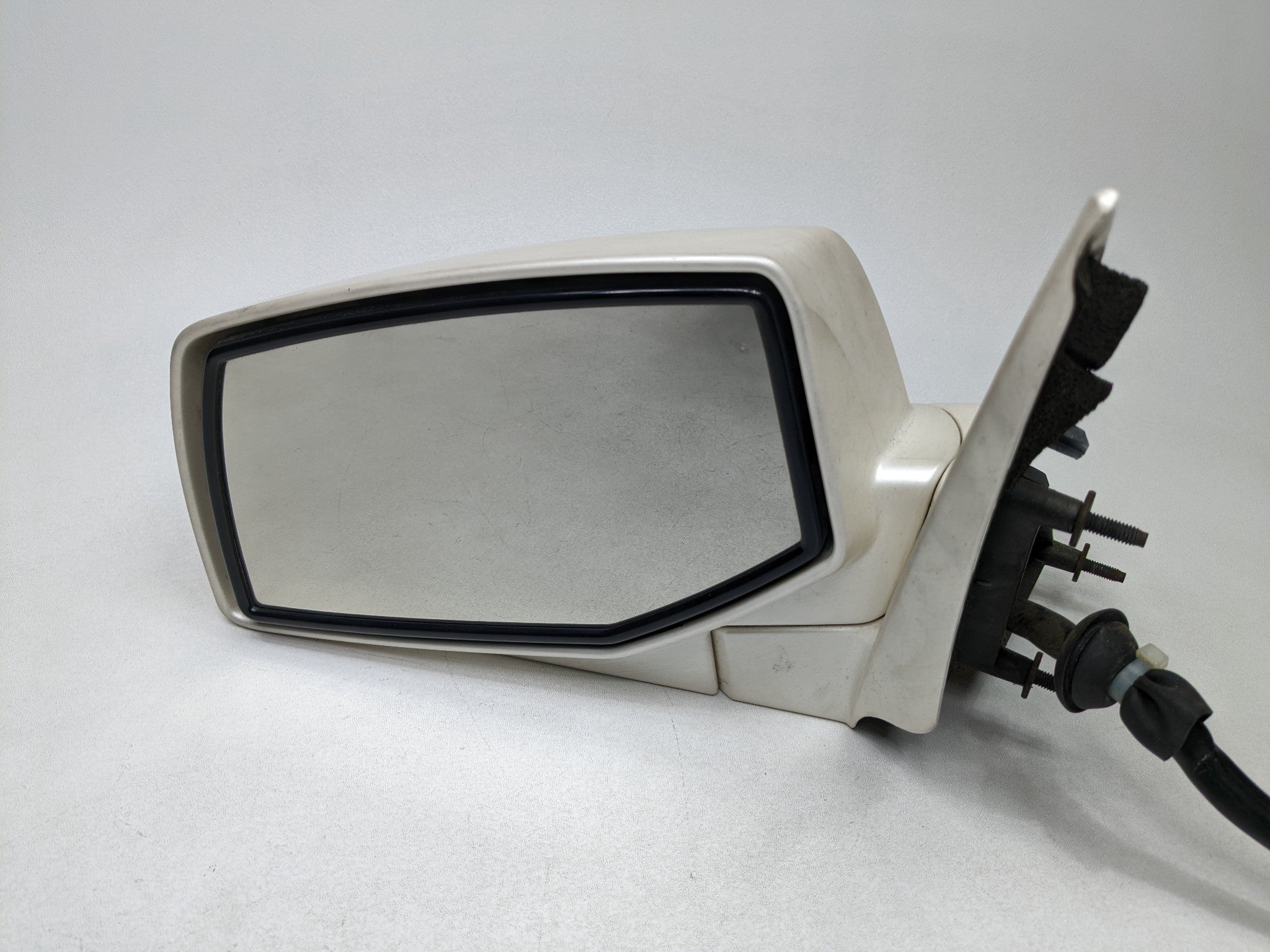 2004 - 2009 CADILLAC SRX OEM SIDE VIEW DOOR MIRROR BLACK FRONT LEFT DRIVER SIDE