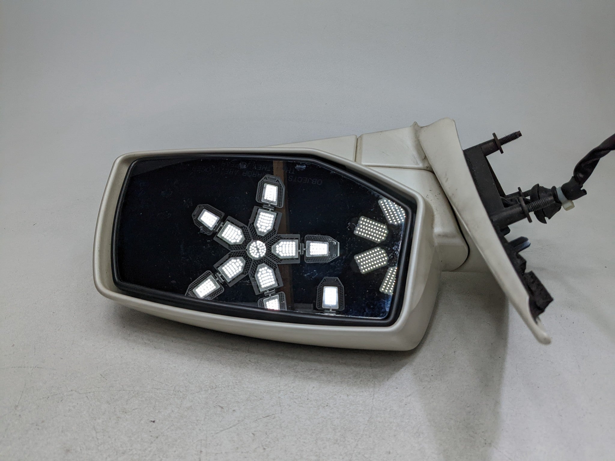 04 - 09 CADILLAC SRX OEM SIDE VIEW DOOR MIRROR BLACK FRONT RIGHT PASSENGER SIDE