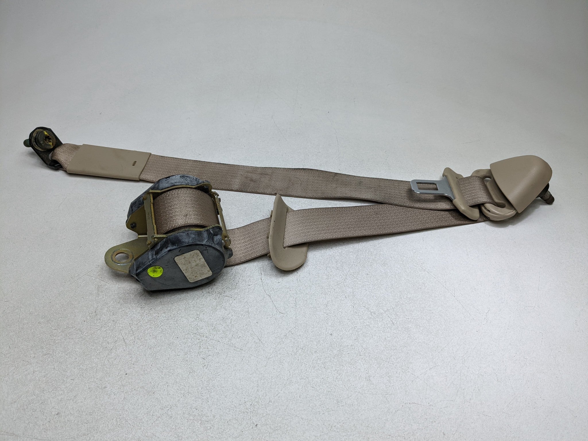 2004 - 2009 CADILLAC SRX OEM SAFETY SEAT BELT RETRACTOR THIRD ROW REAR LEFT SIDE