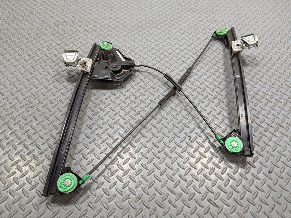 2004 - 2009 CADILLAC SRX OEM DOOR REGULATOR ASSEMBLY FRONT LEFT DRIVER SIDE